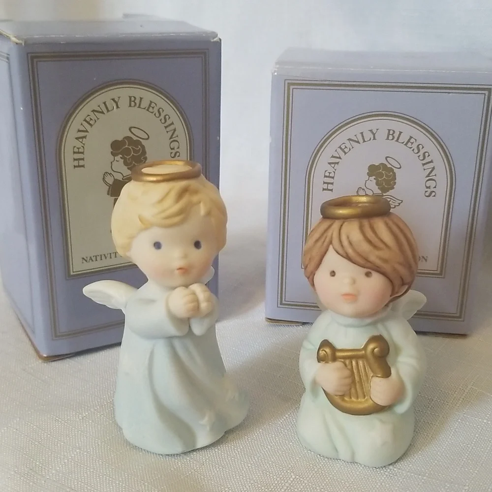 AVON VINTAGE PAIR TWO HEAVENLY BLESSINGS ANGELS FOR CHRISTMAS NATIVITY …